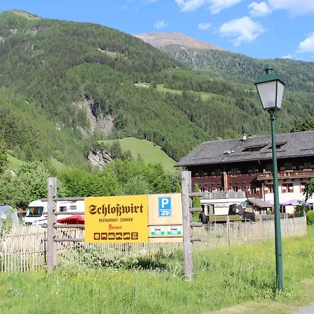 Schlosswirts Wohnmobilstellplatz Und Schaeferwagen Kamp alanı