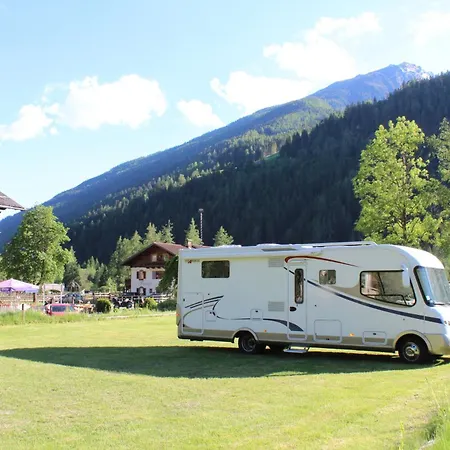 Schlosswirts Wohnmobilstellplatz, Schaeferwagen Und Bauwagen Grossglockner Hochalpenstrasse
