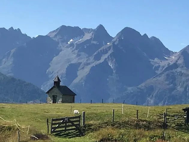 Kemping Schlosswirts Wohnmobilstellplatz Und Schaeferwagen *