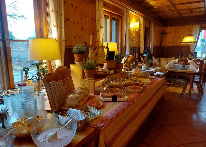 Schlosswirts Wohnmobilstellplatz Und Schaeferwagen *