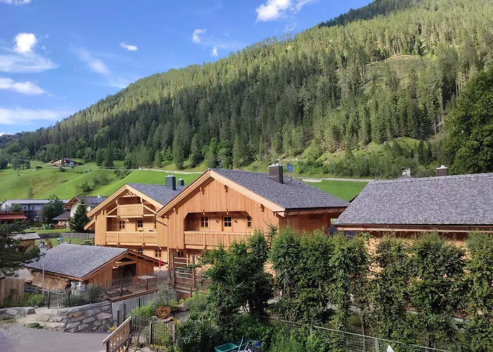 Schlosswirts Wohnmobilstellplatz Und Schaeferwagen Kemping